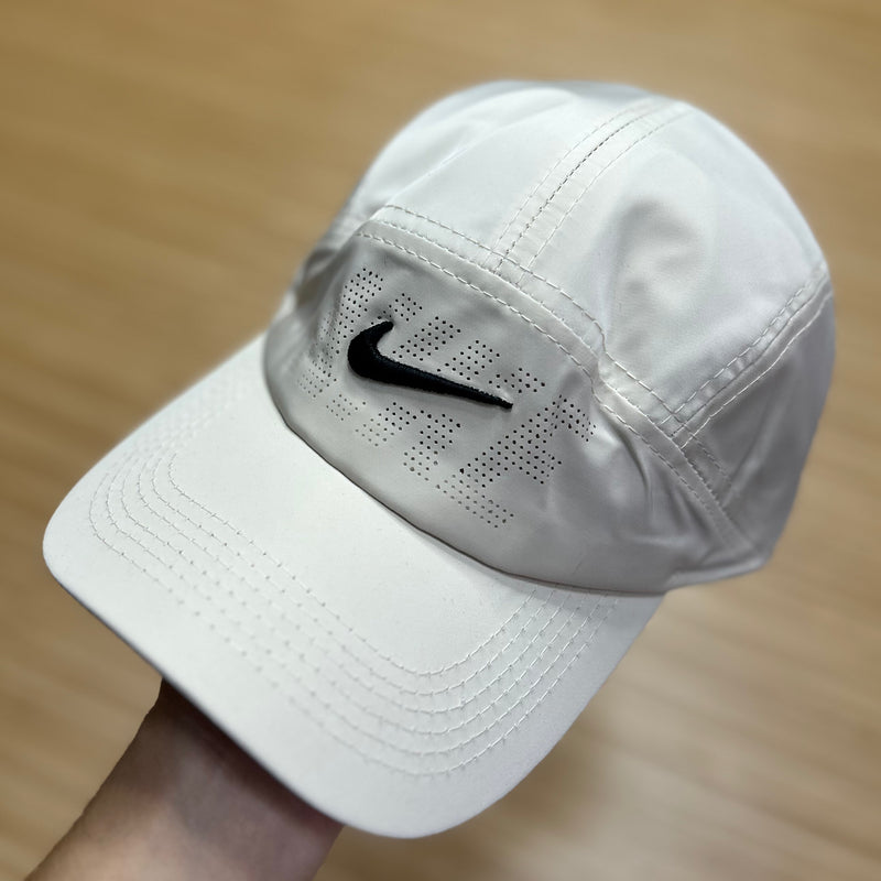 Boné Nike Bege