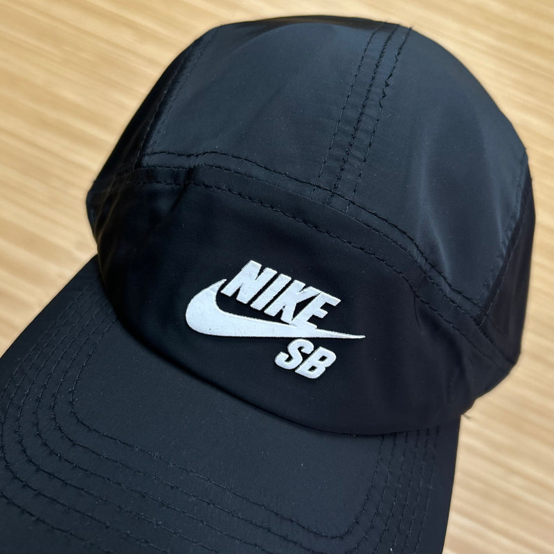 Boné Nike Preto