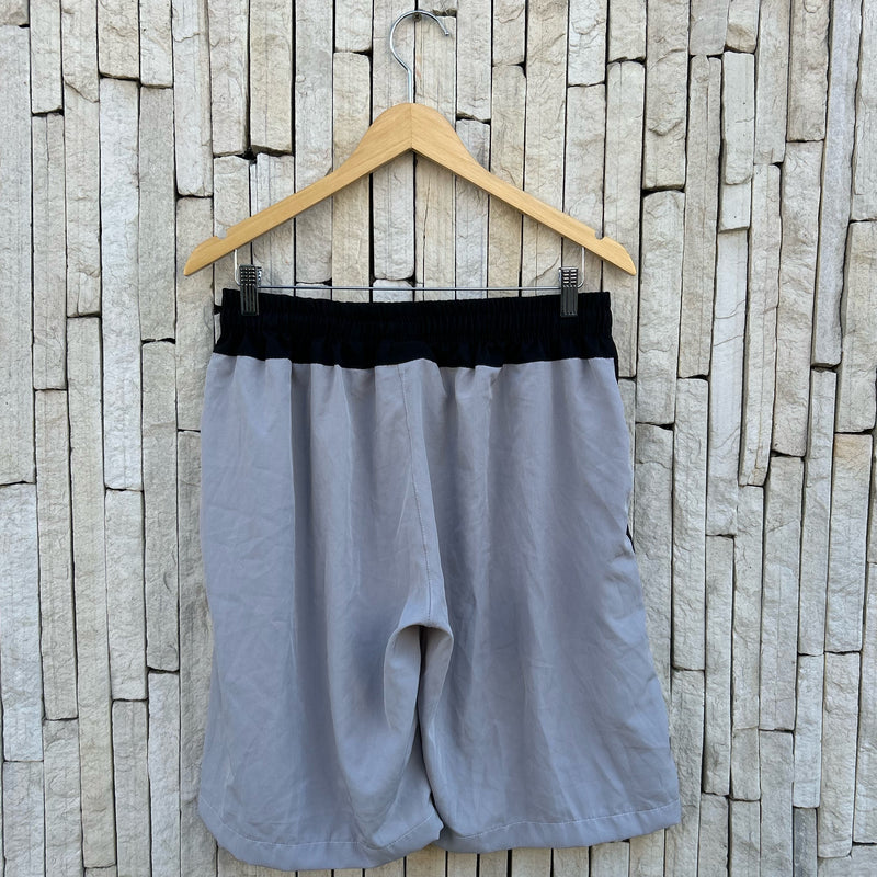 Bermuda Sport Nike - GG